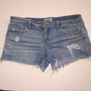 Aeropostale stretchy denim short